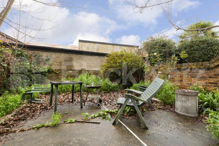 Modern Apartment Pennard Road, Shepherds Bush